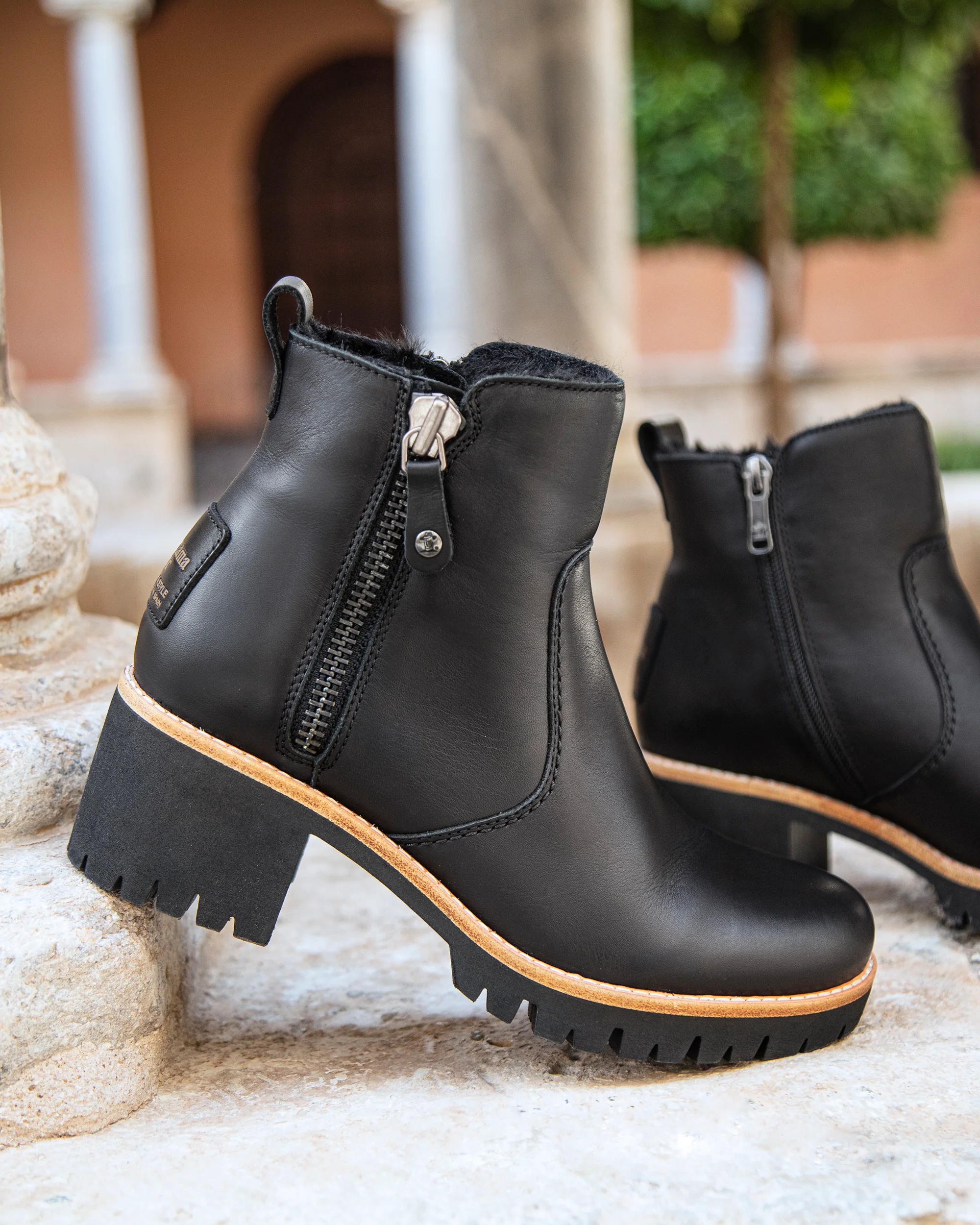 Pauline Traveling - Image 3